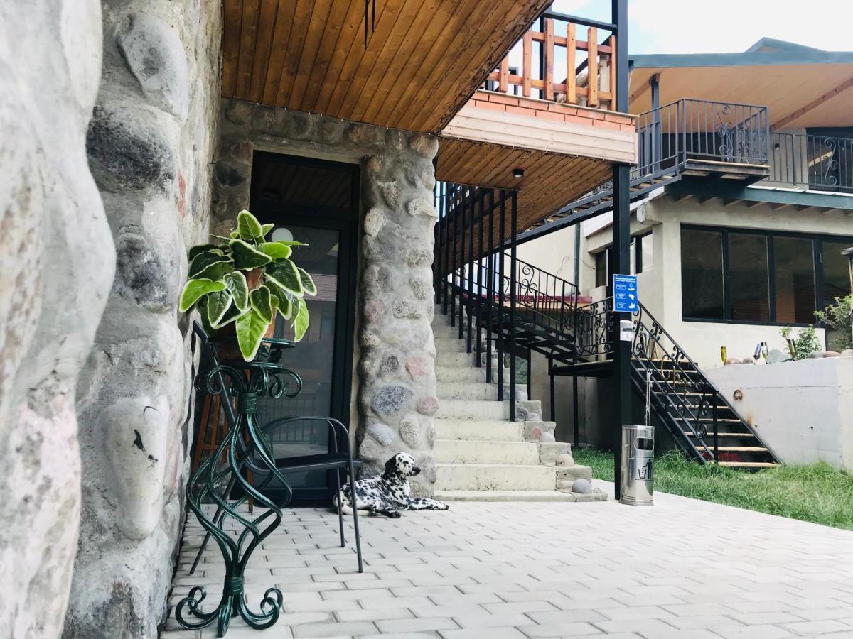 Vache Hotel Kazbegi Dış mekan fotoğraf