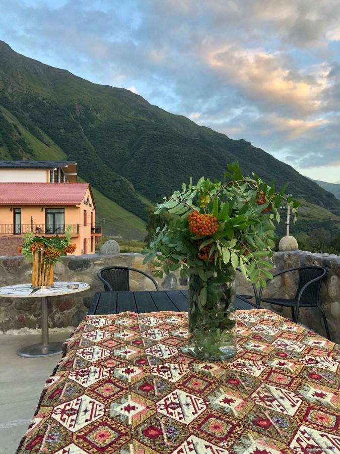 Vache Hotel Kazbegi Dış mekan fotoğraf