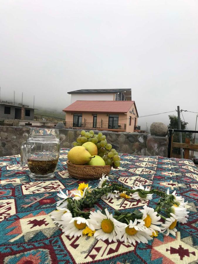 Vache Hotel Kazbegi Dış mekan fotoğraf