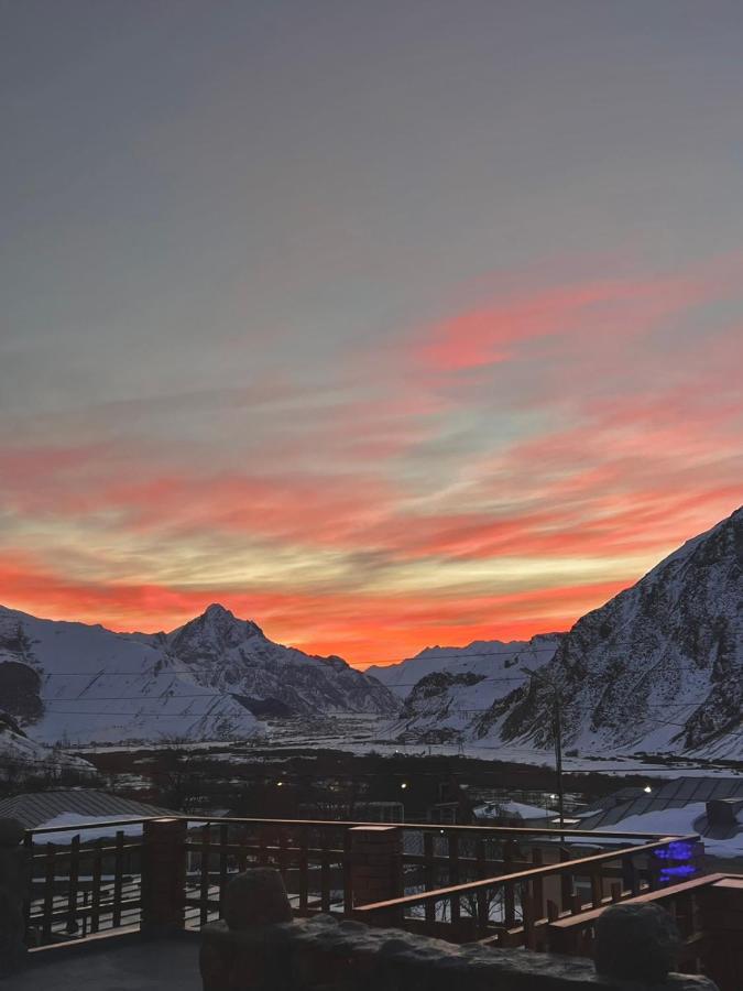 Vache Hotel Kazbegi Dış mekan fotoğraf