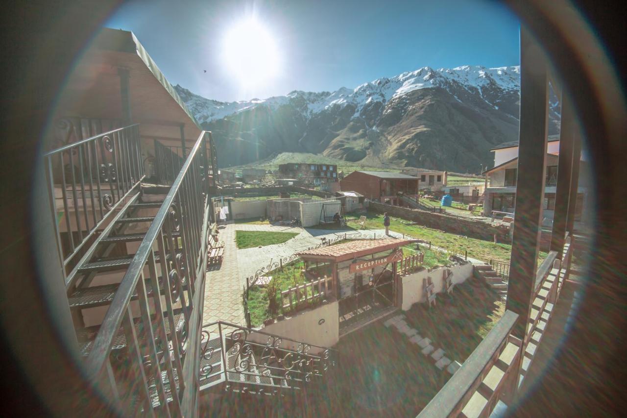 Vache Hotel Kazbegi Dış mekan fotoğraf