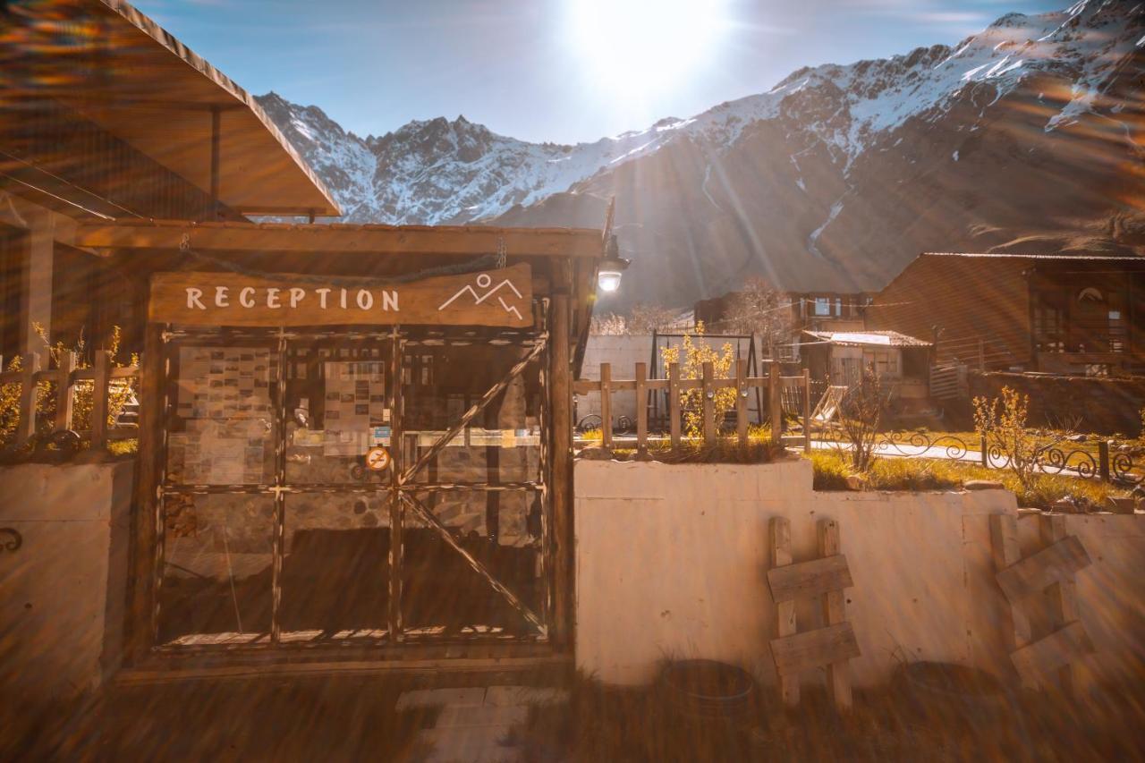 Vache Hotel Kazbegi Dış mekan fotoğraf