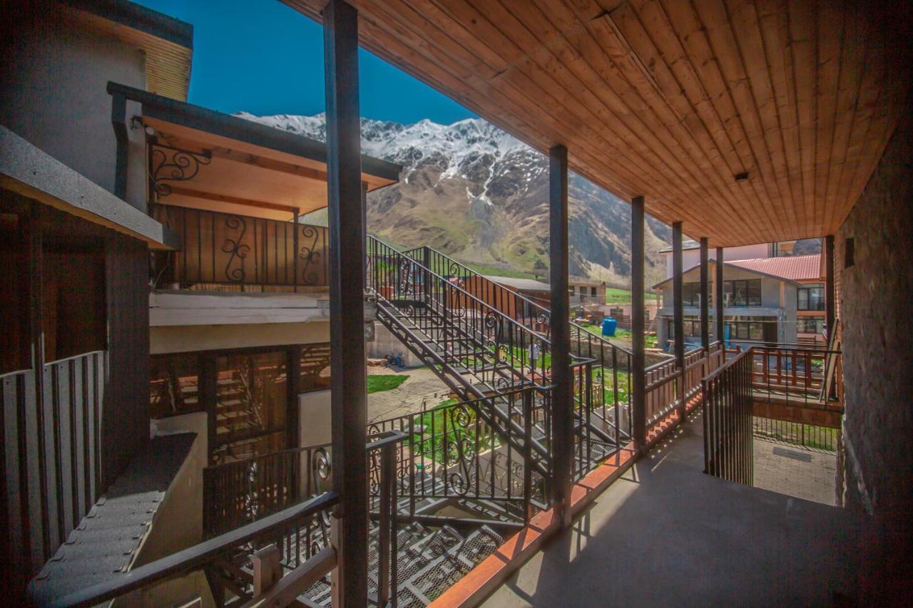 Vache Hotel Kazbegi Dış mekan fotoğraf