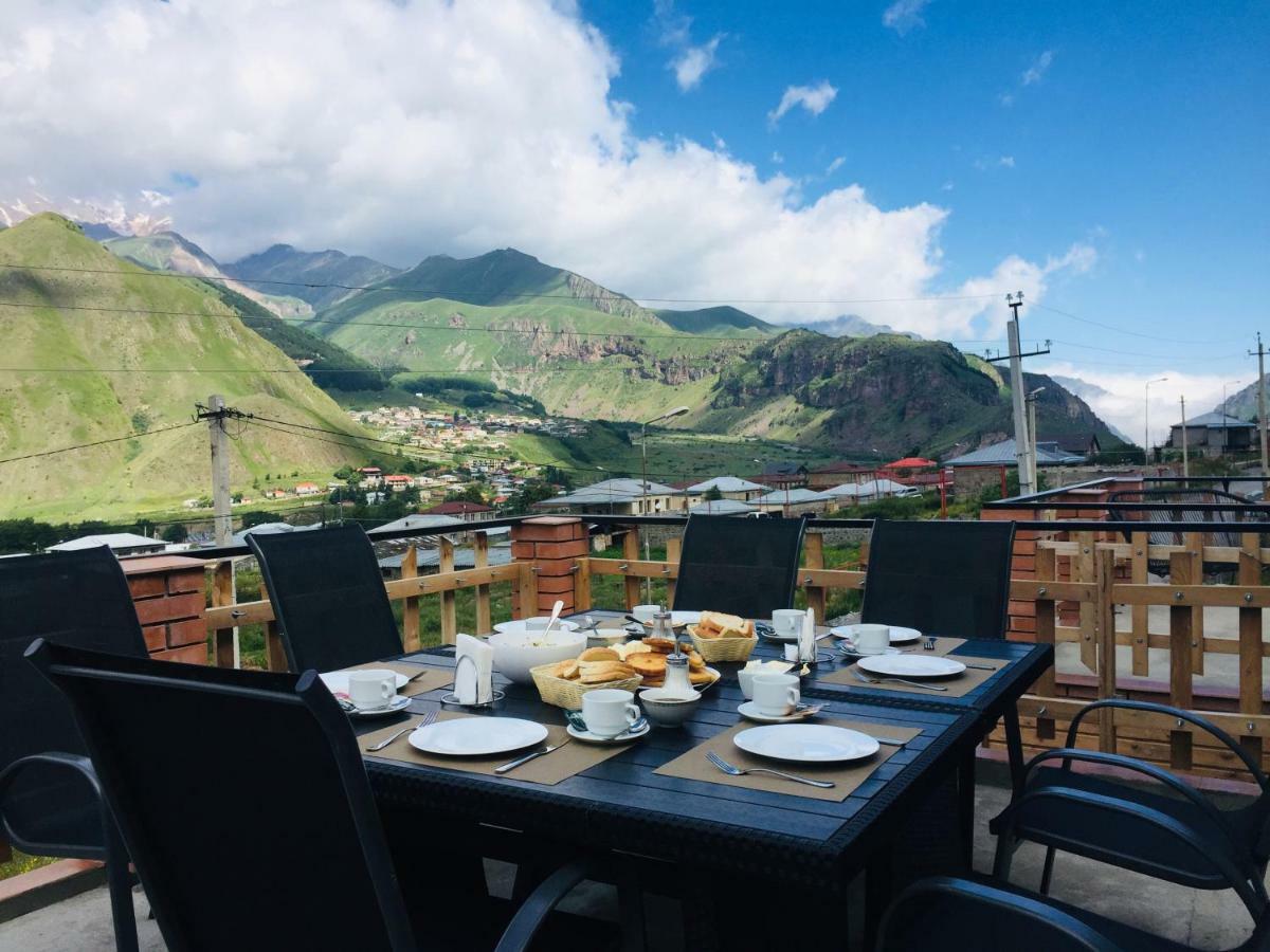 Vache Hotel Kazbegi Dış mekan fotoğraf